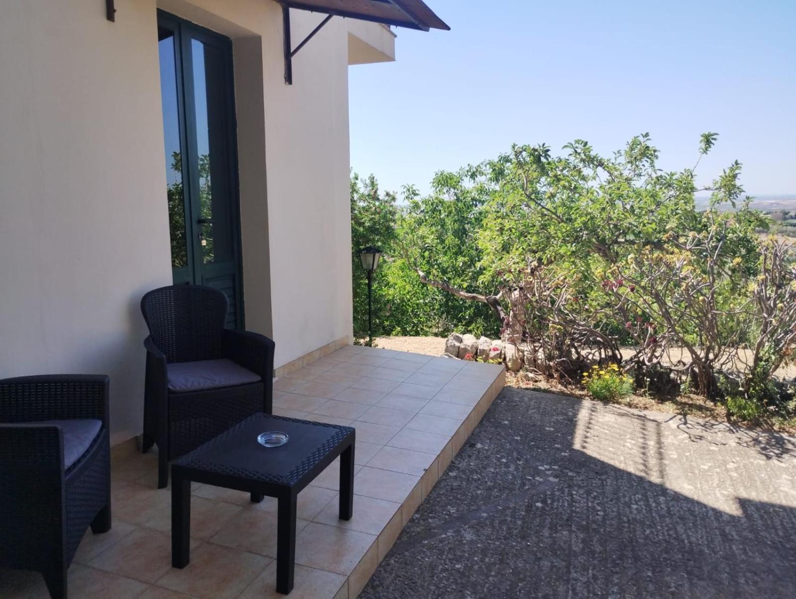 Ronnavona Casa Vacanze B&B 嘉拉蒙提·古非 外观 照片