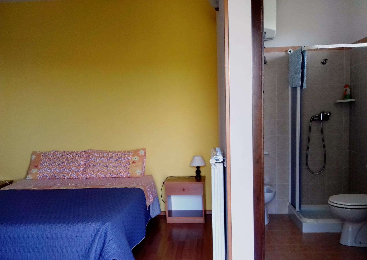 Ronnavona Casa Vacanze B&B 嘉拉蒙提·古非 外观 照片